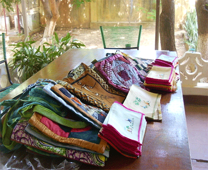 JOLIBA, Associazione,Progetti, Sviluppo, Sostenibile, Africa, Mali, Burkina Faso, Turismo Responsabile, Sostegno a distanza,Bomboniere solidali, Artigianato africano JOLIBA, Associazione,Progetti, Sviluppo, Sostenibile, Africa, Mali, Burkina Faso, Turismo Responsabile, Sostegno a distanza,Bomboniere solidali, Artigianato africano